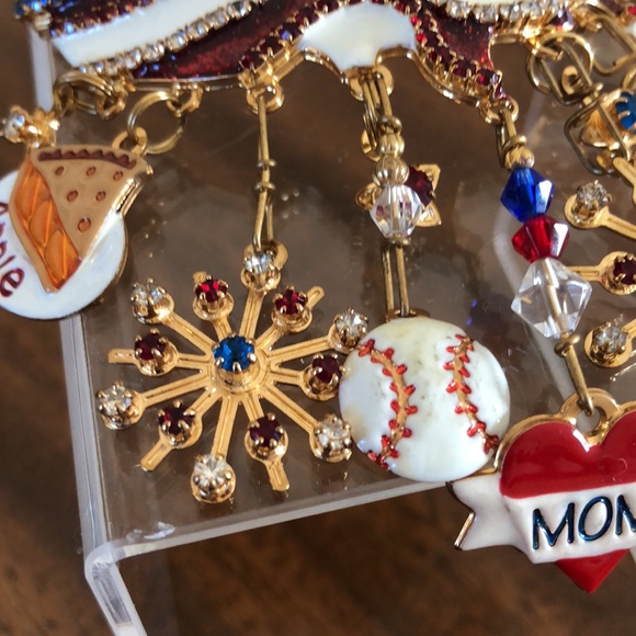 Vintage 2000 Lunch at the Ritz patriotic brooch LATR - Picture 4 of 16